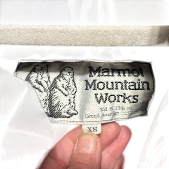 Vintage Marmot Mountain Works Puffer Vest Goose Down Black Women's Size XS - Picture 5 of 8